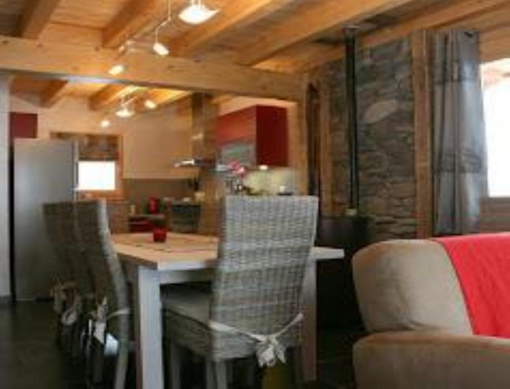 Les Chalets Des Chatelmines La Bresse Pokoj fotografie